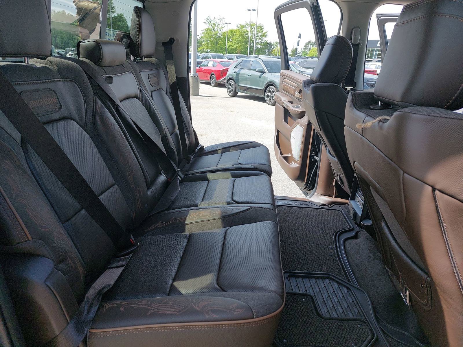 New 2025 RAM 1500 Limited AWD/4WD image 12