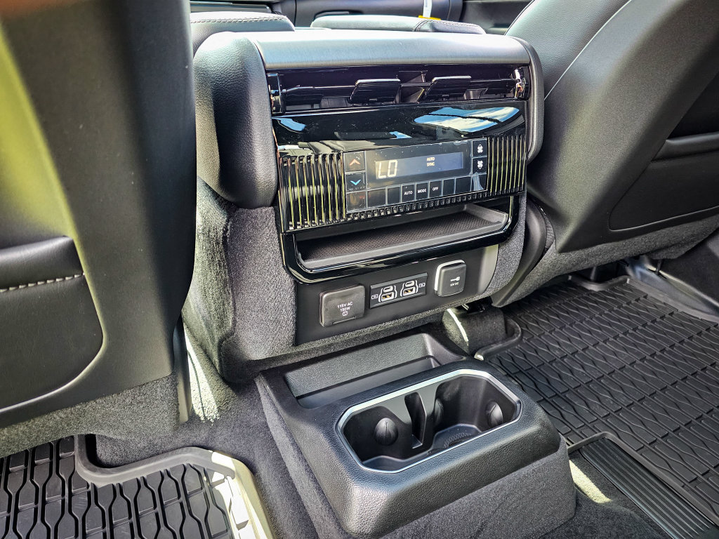 New 2026 Jeep Grand Wagoneer 4WD image 41