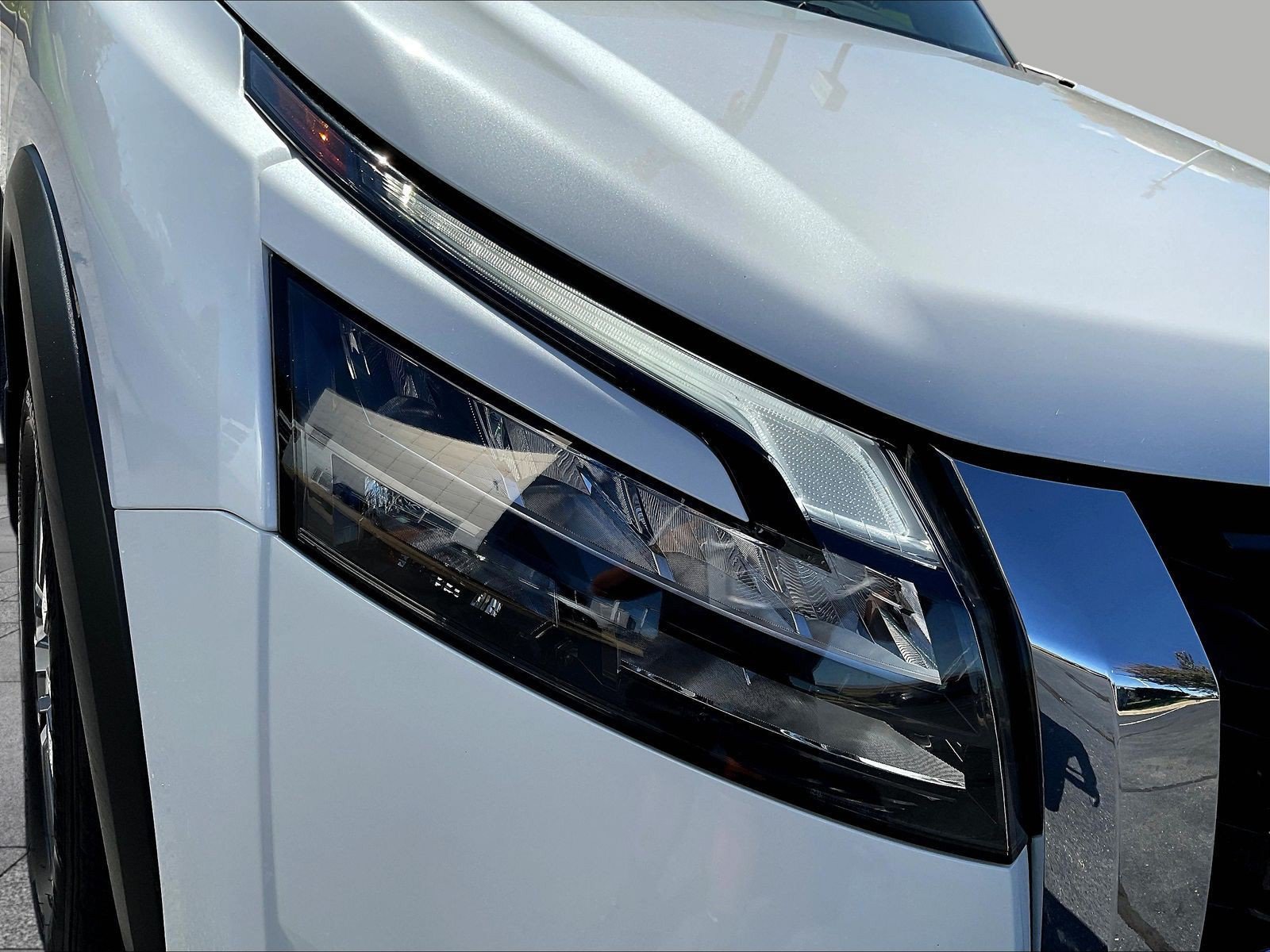 Certified 2025 Nissan Pathfinder SL AWD/4WD image 34