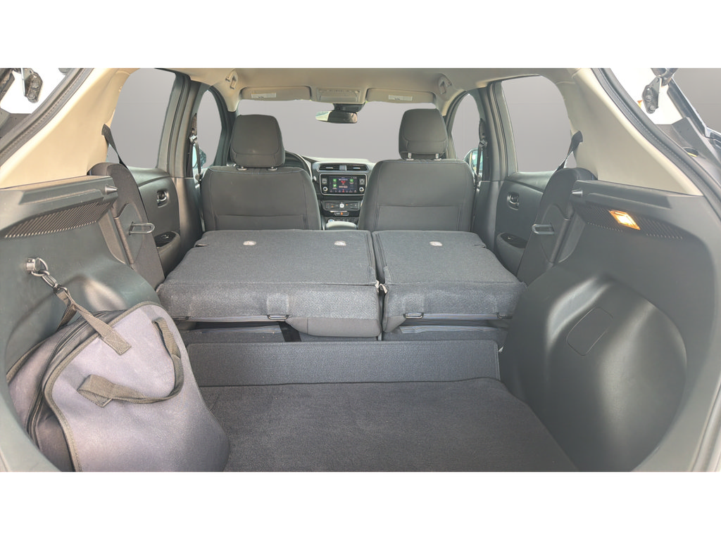 Certified 2025 Nissan Leaf SV Plus FWD image 17