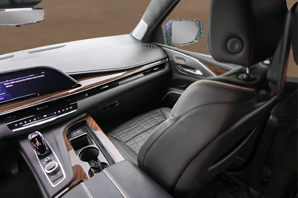 Certified 2024 Cadillac Escalade ESV Sport Platinum w/ LPO, ONYX Package AWD/4WD image 29