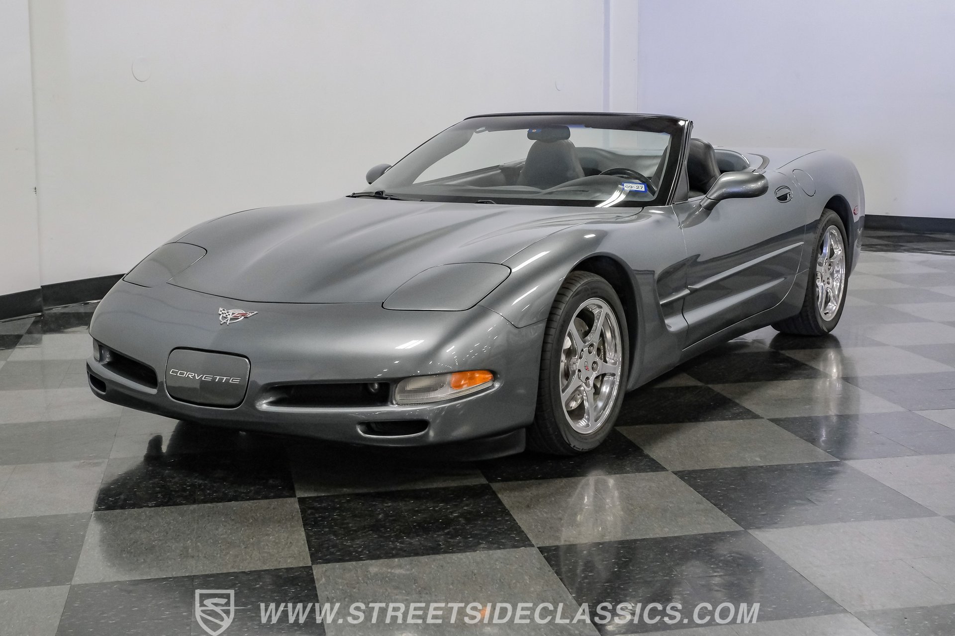 Used 2003 Chevrolet Corvette Convertible w/ Preferred Equipment Group1 RWD image 19