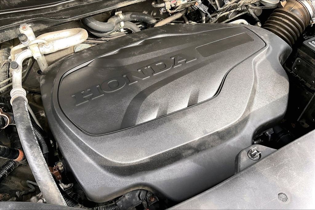 Used 2016 Honda Pilot Touring image 35