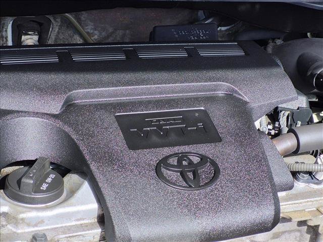 Used 2016 Toyota Camry SE FWD image 18