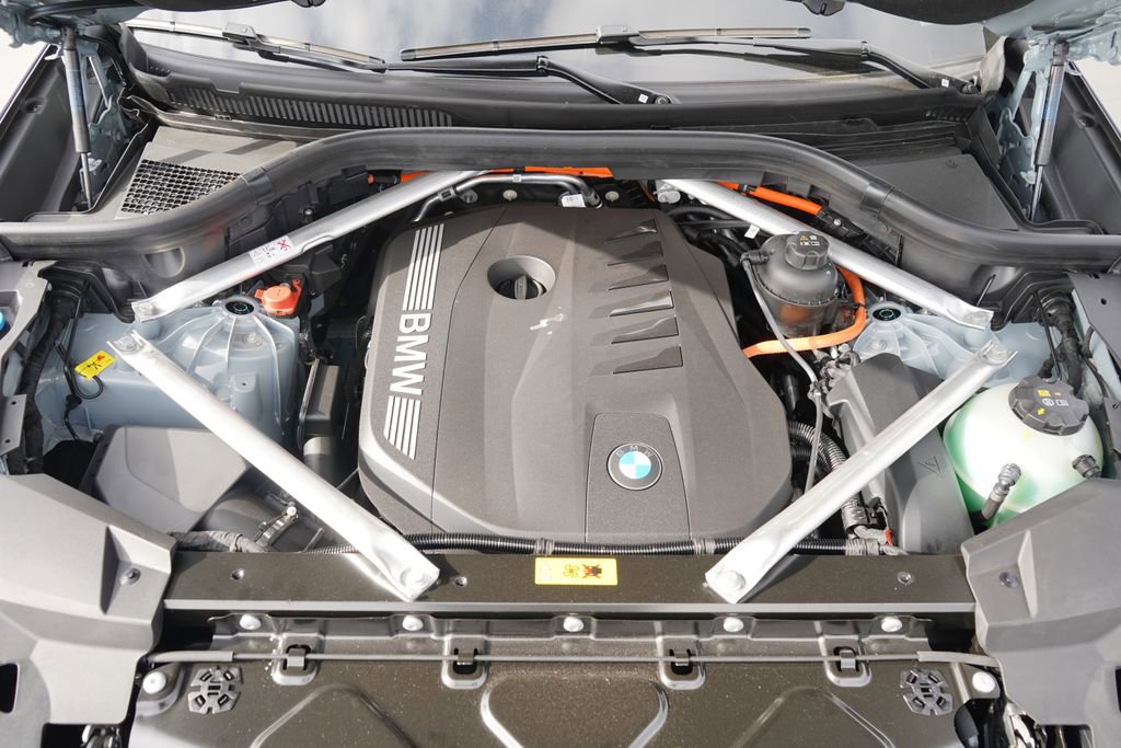New 2026 BMW X5 xDrive50e w/ M Sport Package image 22