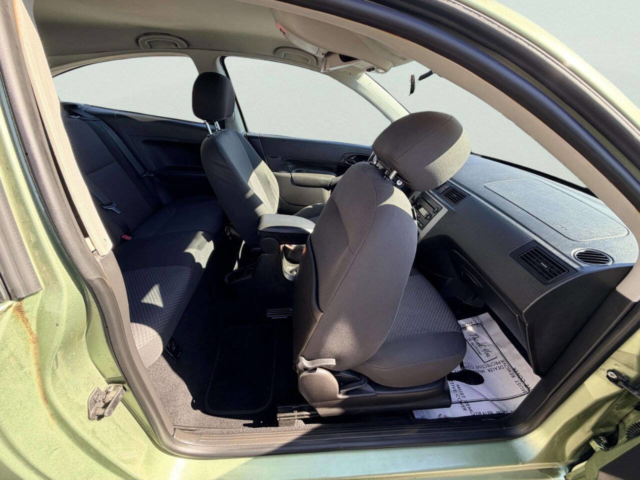 Used 2007 Ford Focus SES FWD image 21