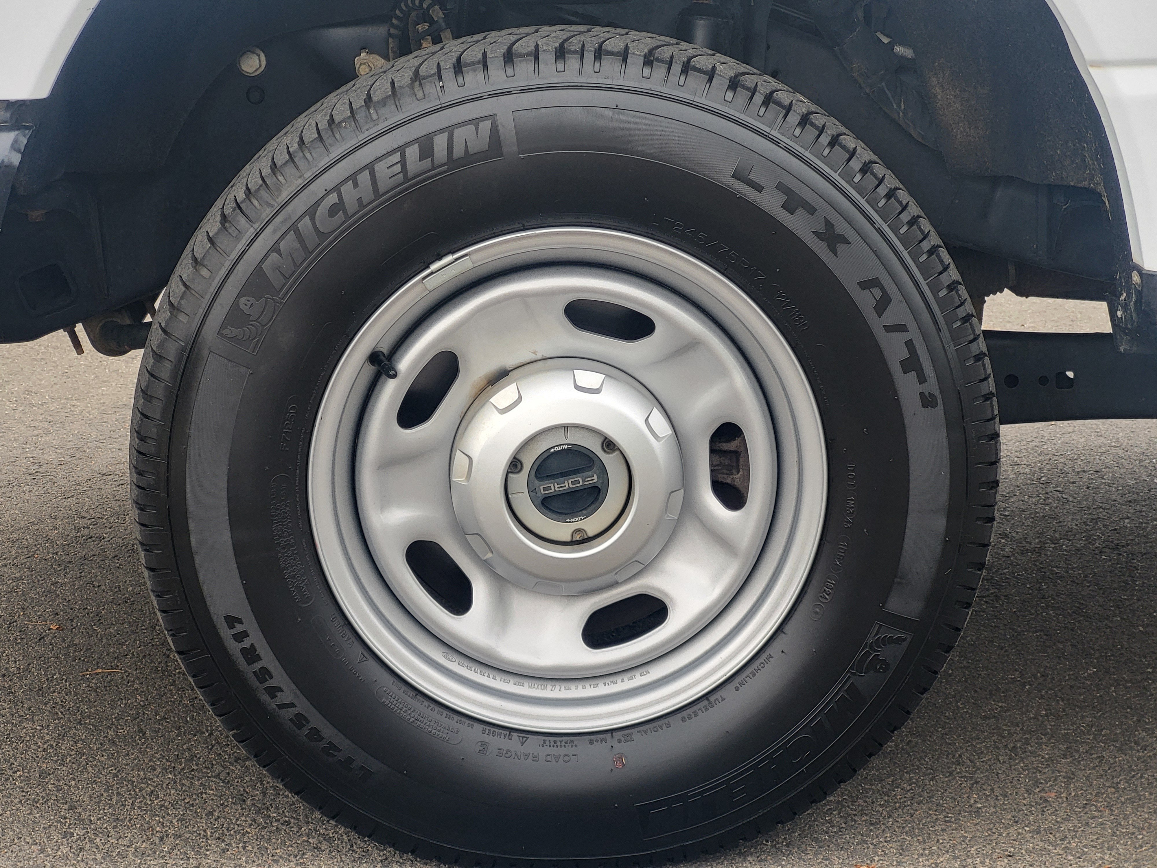 Used 2024 Ford F250 XL AWD/4WD image 10