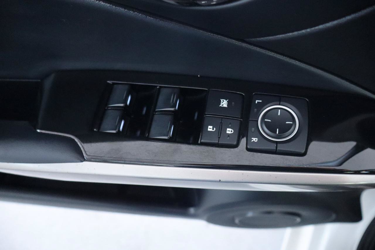 Used 2016 Lexus IS 200t RWD image 26