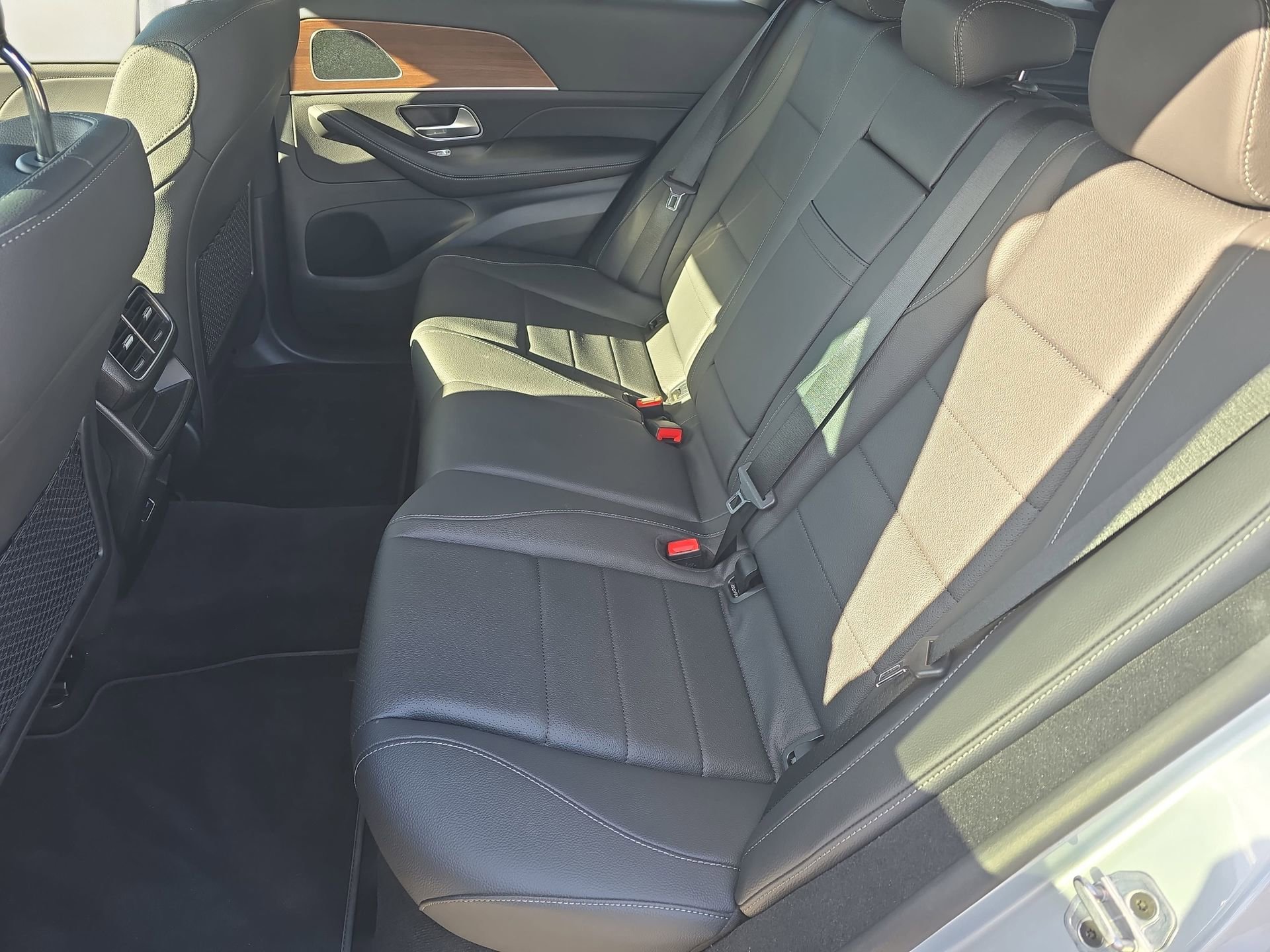 Used 2025 Mercedes-Benz GLE 350 4MATIC image 14