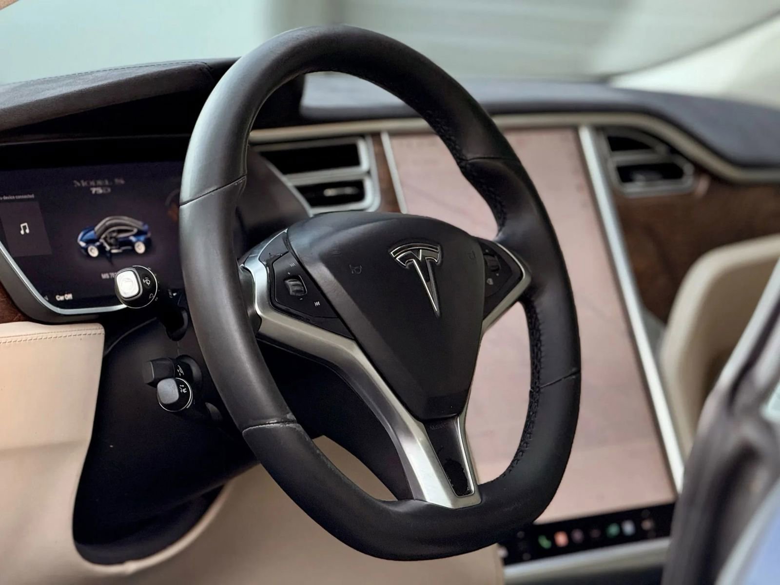 Used 2016 Tesla Model S 60D image 13