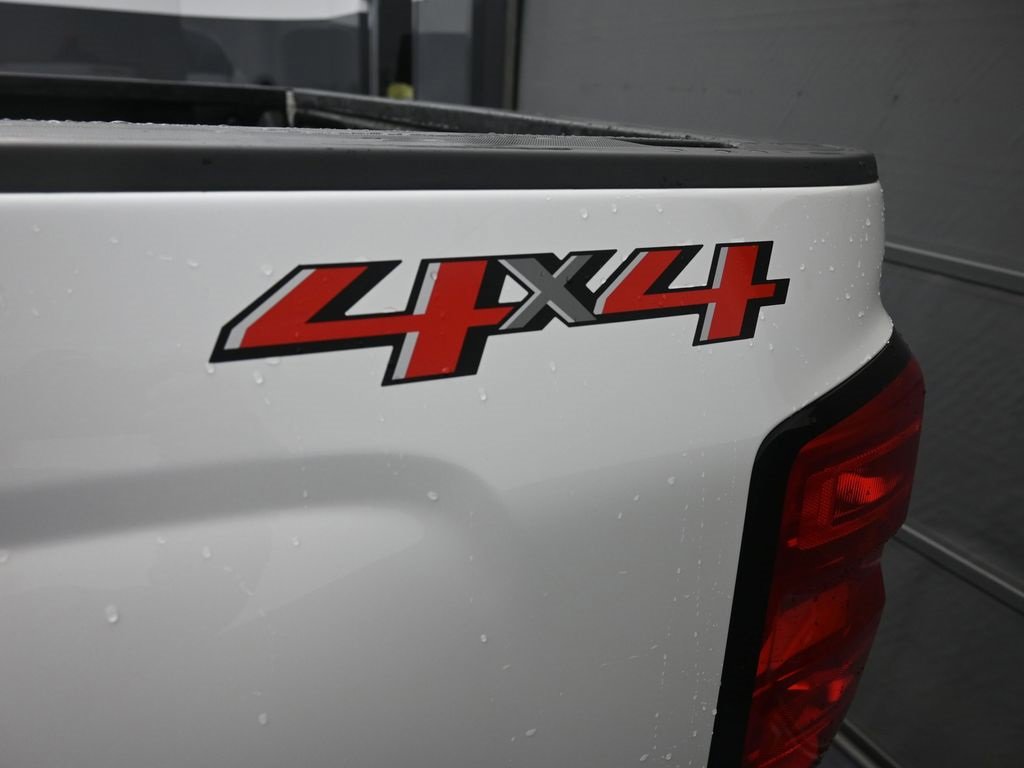 Used 2018 Chevrolet Silverado 1500 LT w/ Texas Edition image 2