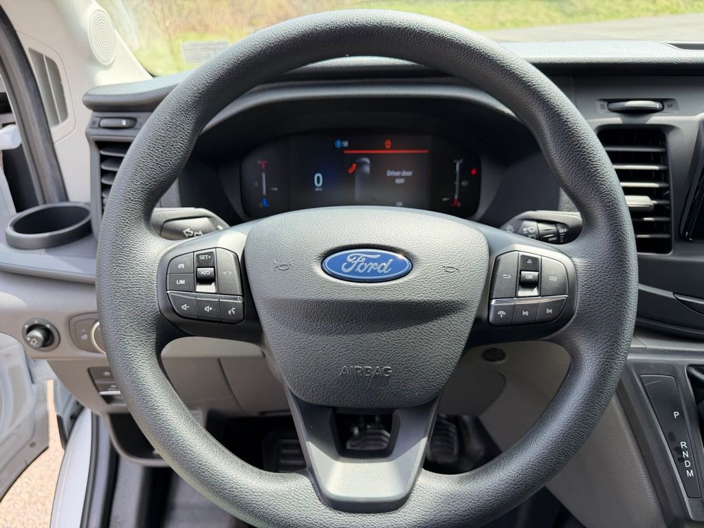 New 2026 Ford Transit 250 148 Medium Roof RWD image 9
