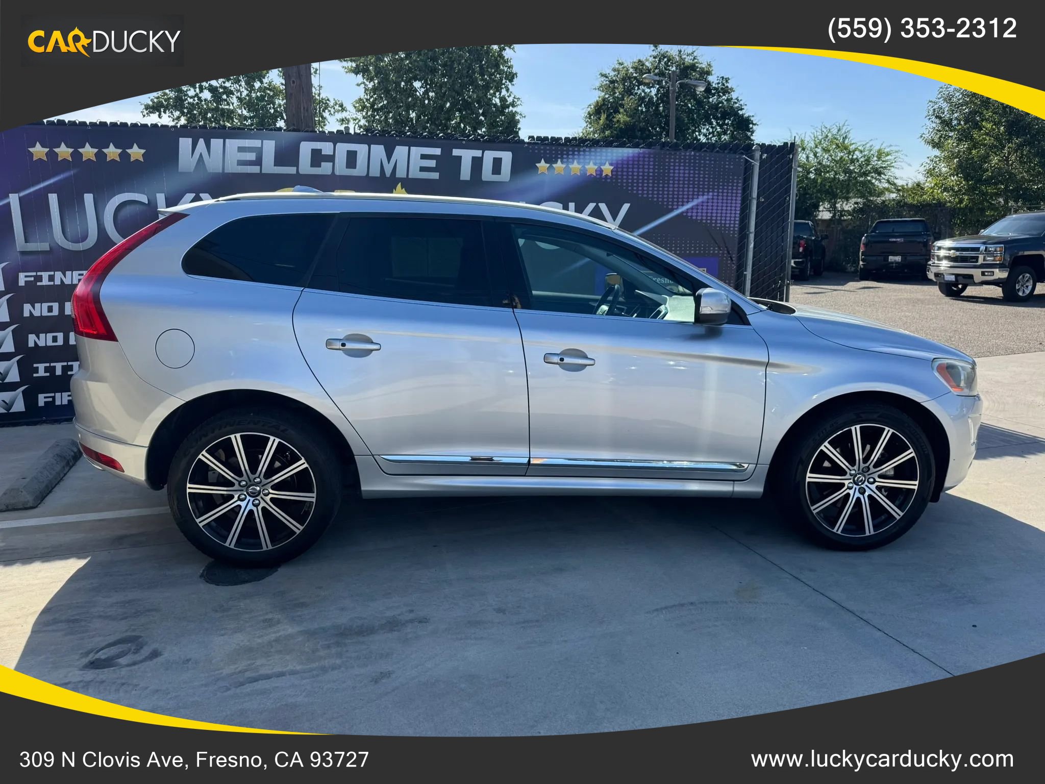 Used 2016 Volvo XC60 T5 Premier w/ Proximity Package FWD image 2