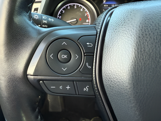 Used 2023 Toyota Camry SE FWD image 9