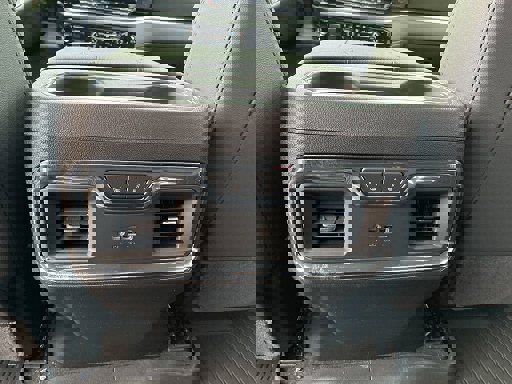 New 2026 Chevrolet Silverado 1500 LTZ w/ LTZ Premium Package image 30