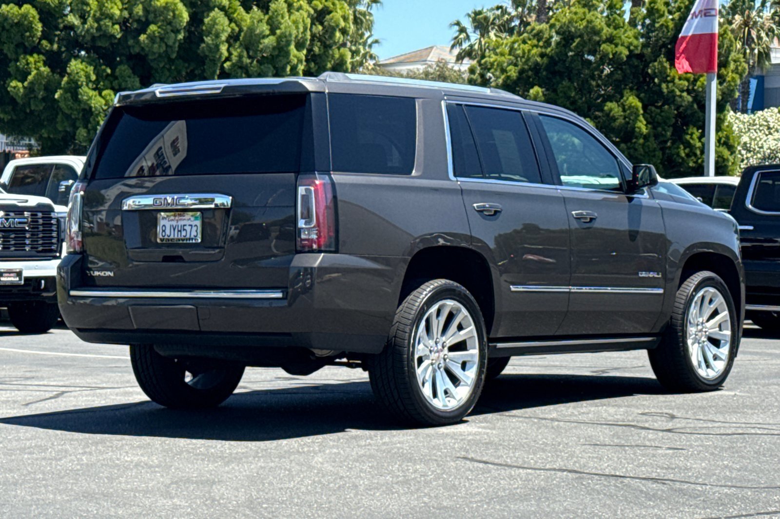 Used 2019 GMC Yukon Denali w/ Denali Ultimate Package AWD/4WD image 5