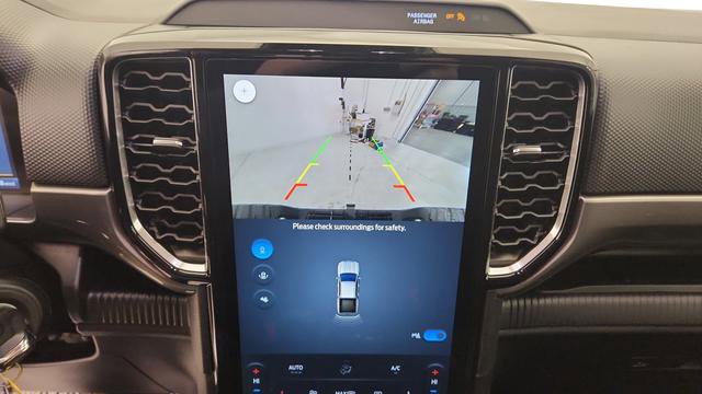 New 2025 Ford Ranger XLT w/ Equipment Group 301A High image 17