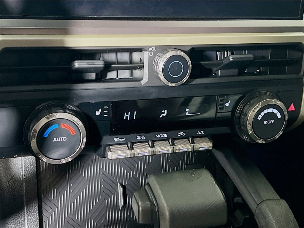 Used 2024 Toyota Tacoma TRD Sport image 15