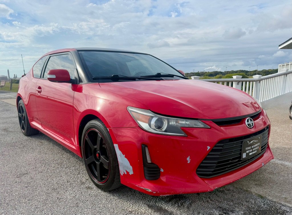 Used 2016 Scion tC image 3