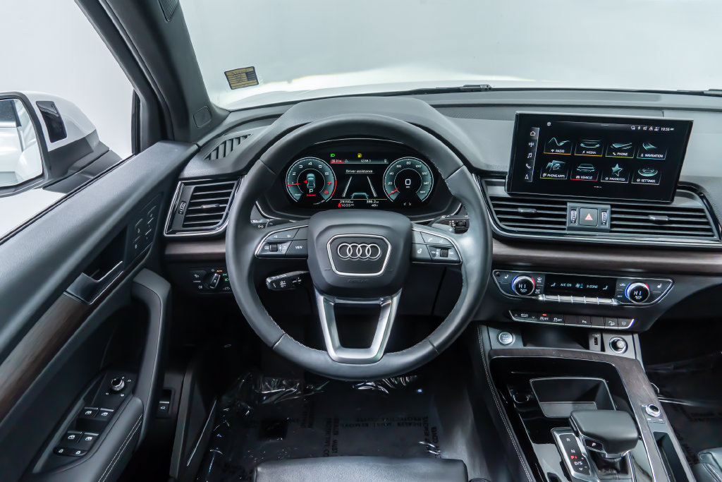 Used 2024 Audi Q5 2.0T Premium Plus w/ Premium Plus Package AWD/4WD image 14