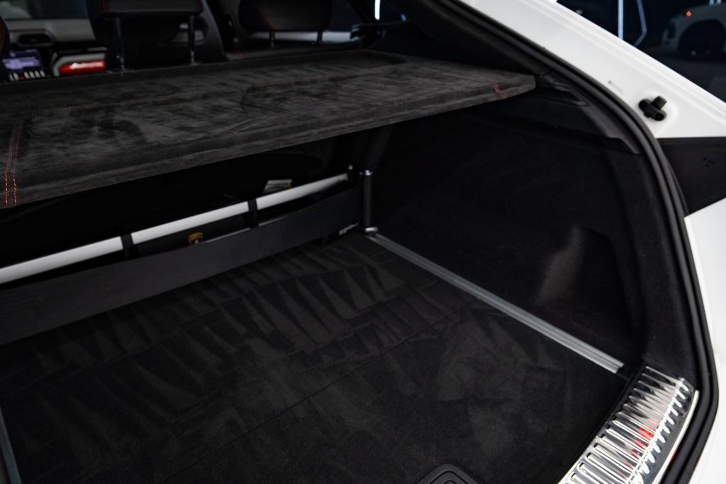 Used 2022 Lamborghini Urus AWD/4WD image 41
