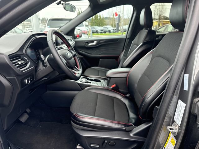 Used 2025 Ford Escape ST-Line image 16