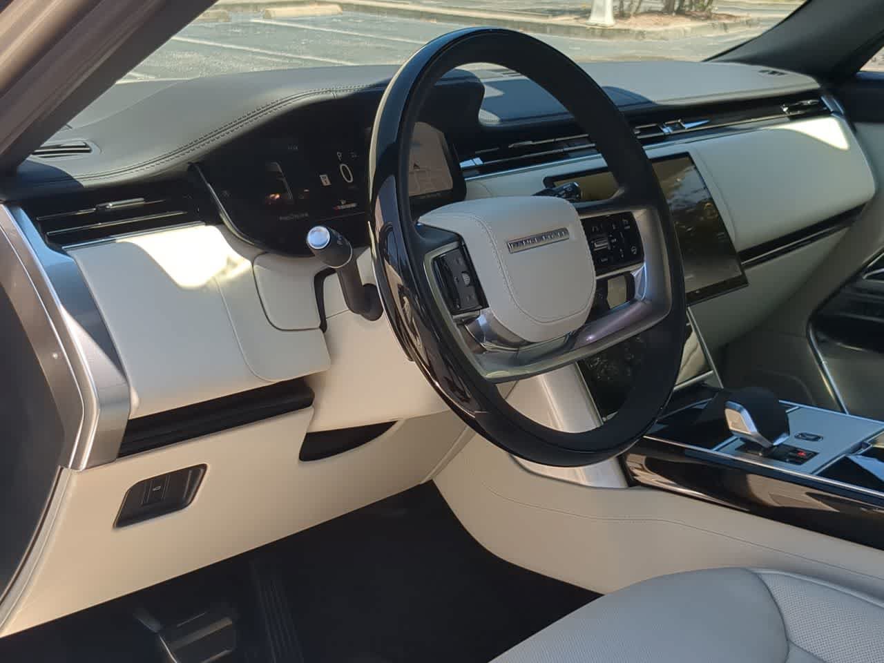 New 2026 Land Rover Range Rover SE AWD/4WD image 10