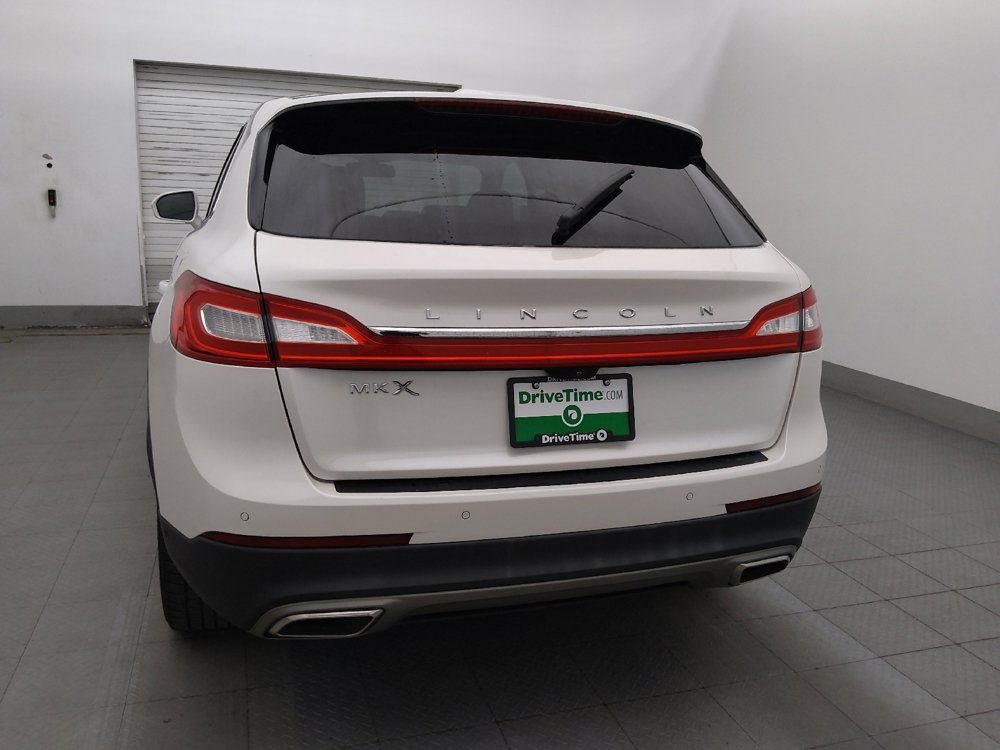 Used 2016 Lincoln MKX Reserve w/ Technology Package FWD image 6