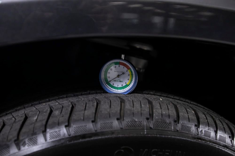Used 2025 Mercedes-Benz GLC 300 w/ AMG Line image 42