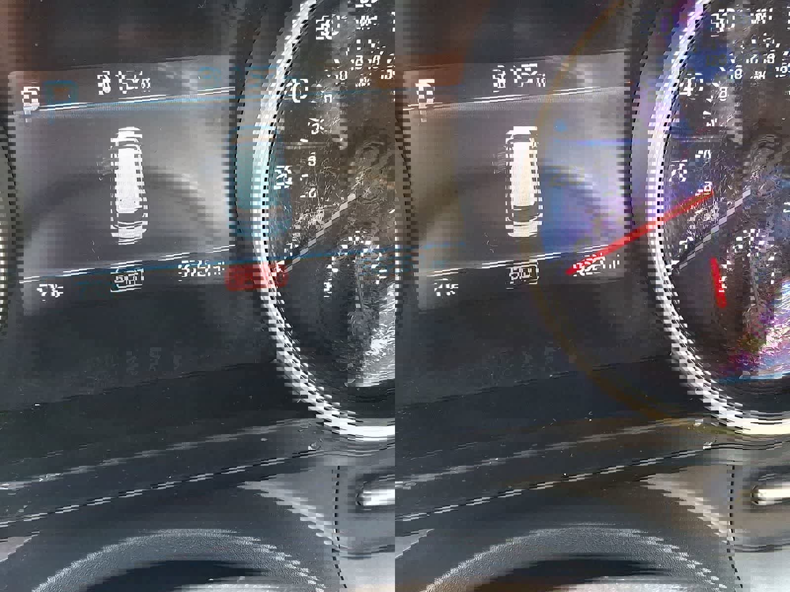 Used 2022 Kia Carnival LX image 21