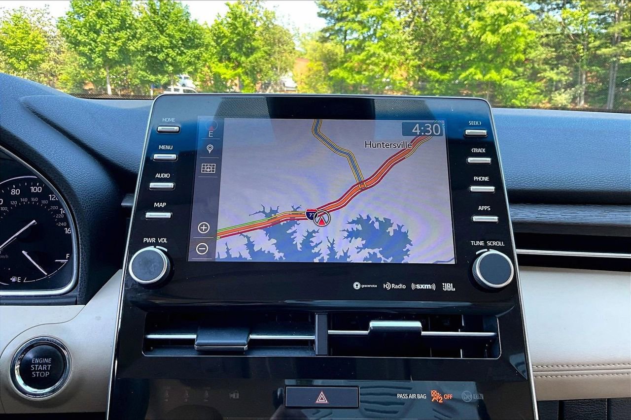 Used 2019 Toyota Avalon Limited w/ Advanced Safety Package FWD image 13