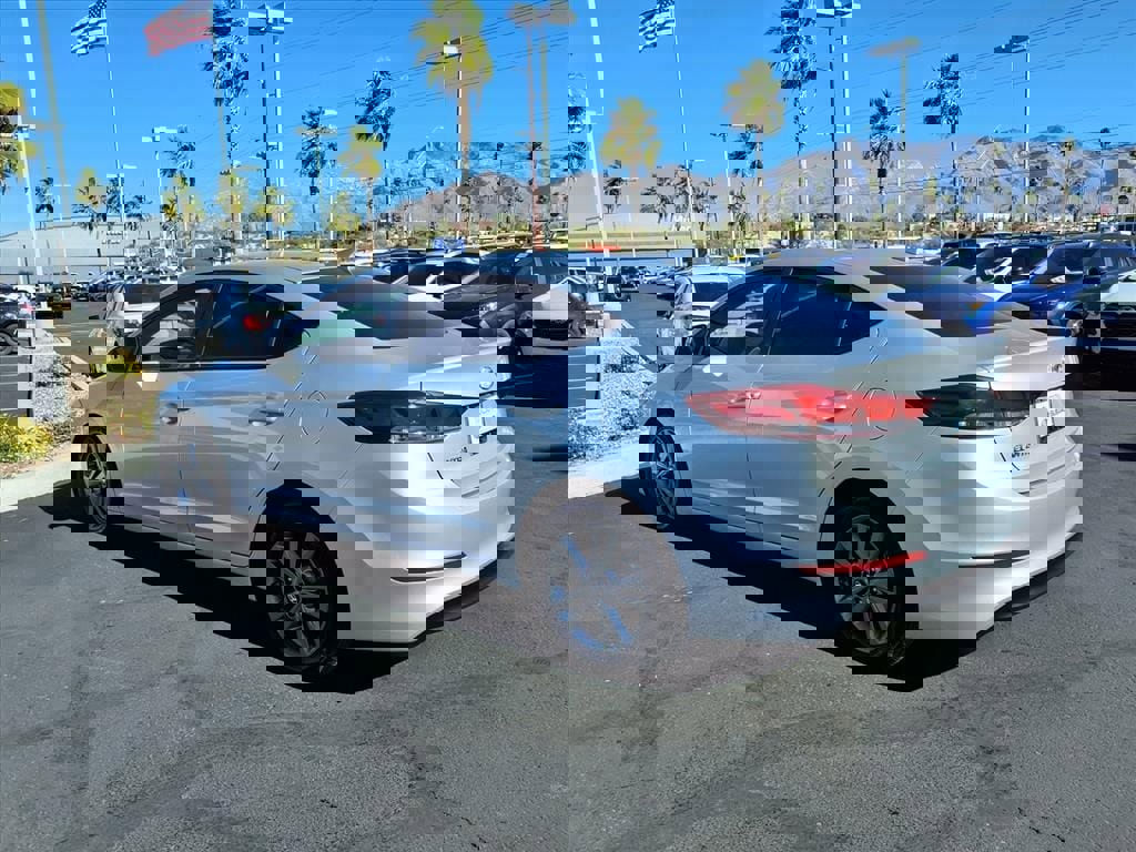 Used 2018 Hyundai Elantra SEL image 13