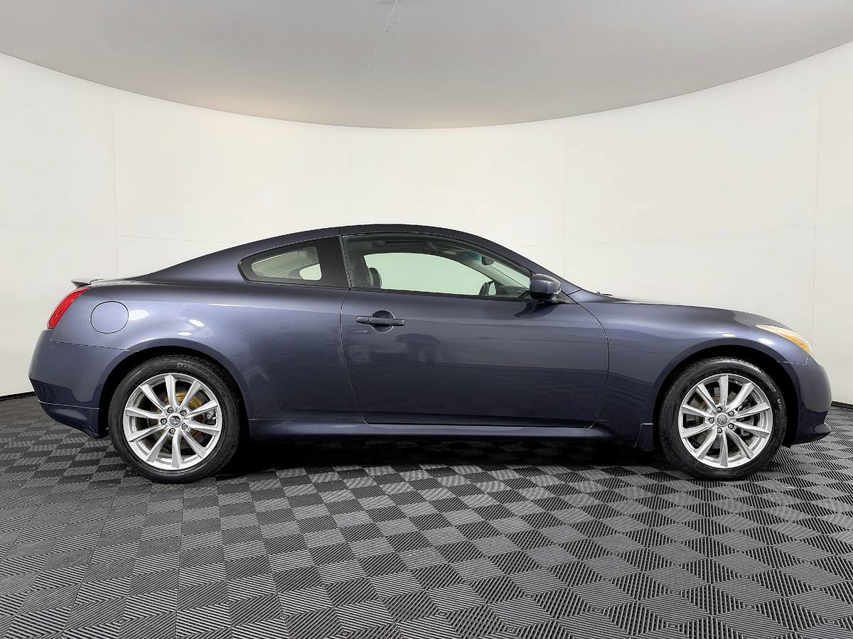 Used 2011 INFINITI G37 x Coupe w/ Premium Pkg AWD/4WD image 3