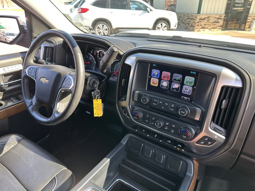 Used 2017 Chevrolet Silverado 1500 LTZ w/ Sport Package AWD/4WD image 31