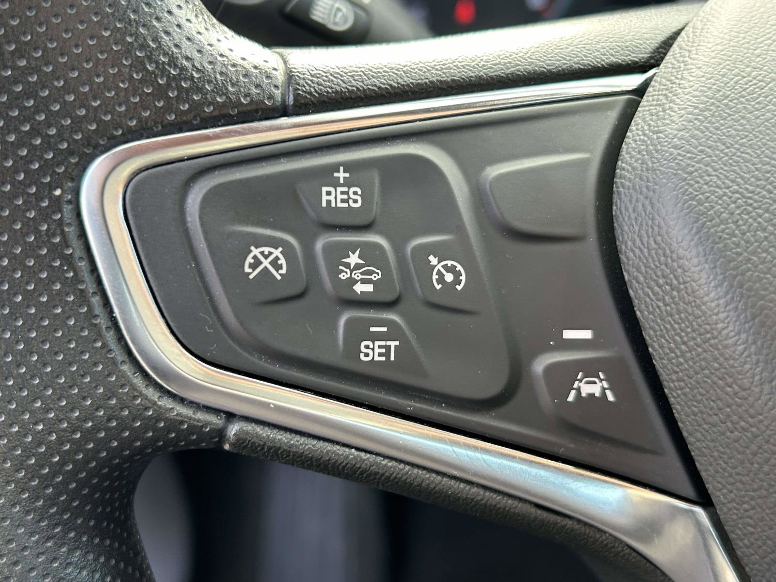 Used 2024 Chevrolet Malibu LT image 20