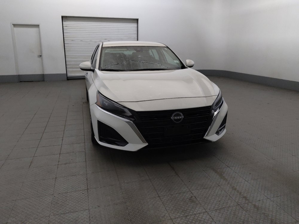 Used 2023 Nissan Altima 2.5 S FWD image 14