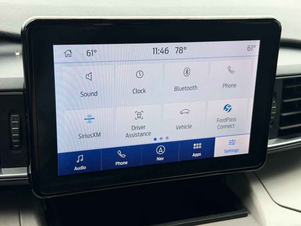 Used 2023 Ford Explorer XLT w/ Equipment Group 202A RWD image 39