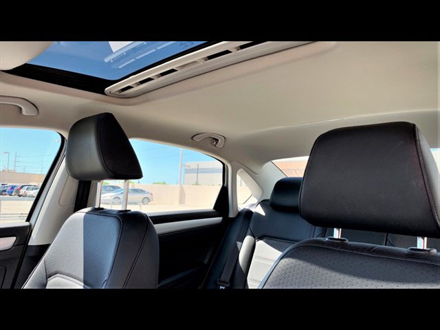 Used 2013 Volkswagen Passat 2.5 SE FWD image 10