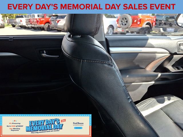 Used 2018 Toyota Highlander XLE AWD/4WD image 13
