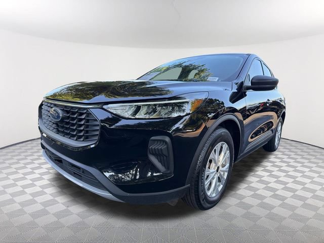 Used 2025 Ford Escape Active FWD image 1