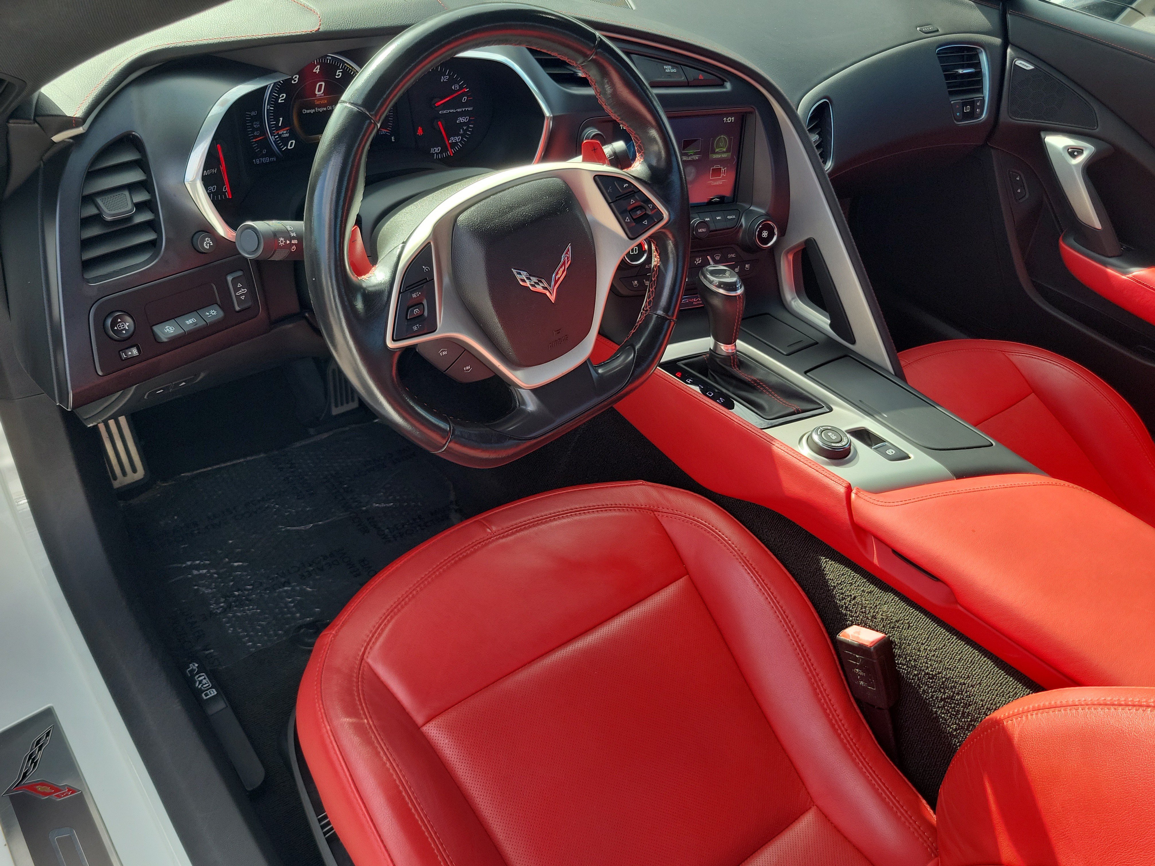 Used 2017 Chevrolet Corvette Stingray Convertible RWD image 9