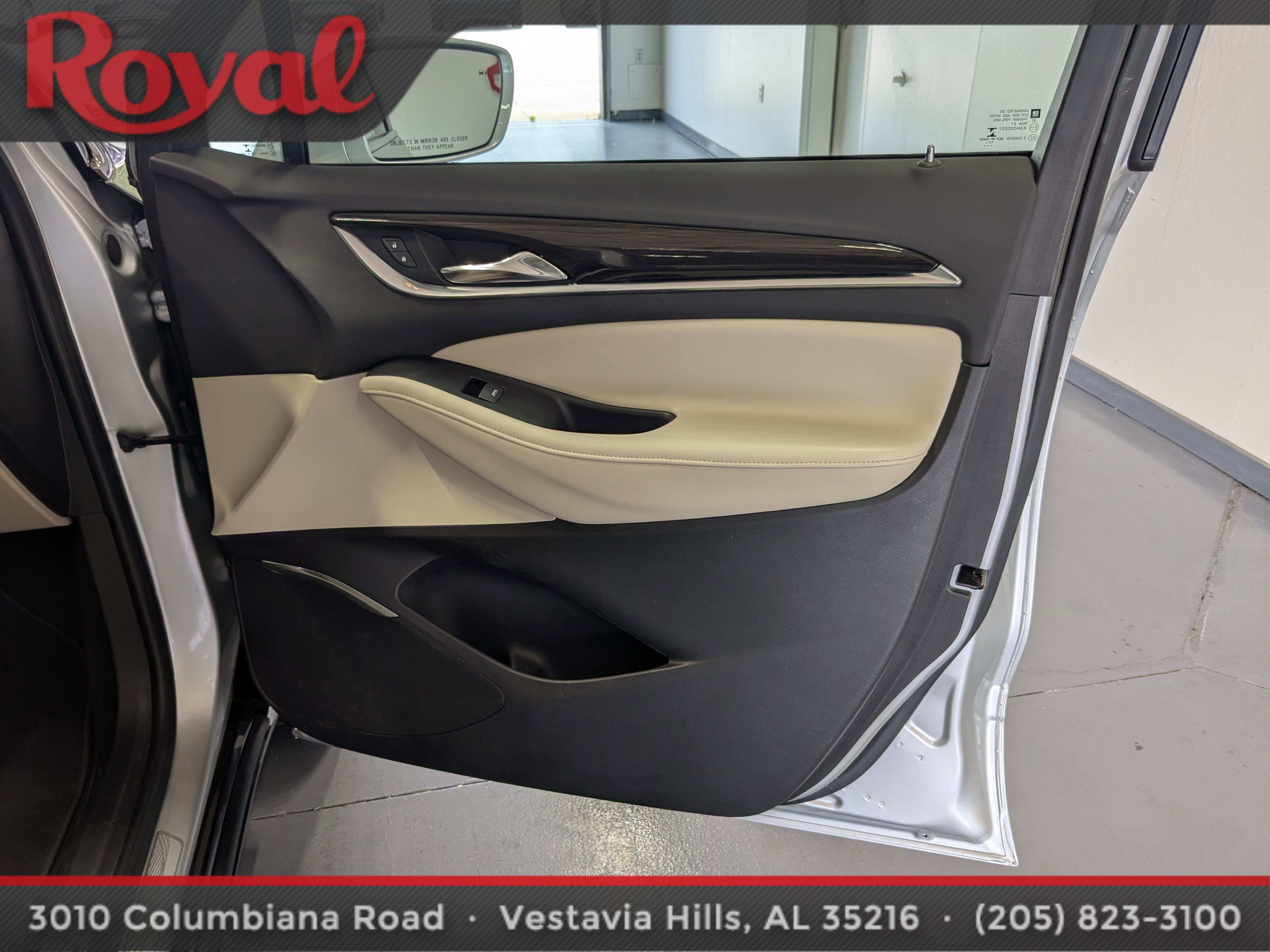 Used 2018 Buick Enclave Essence FWD image 7