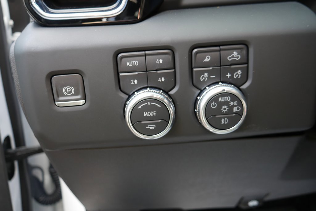 Used 2024 GMC Sierra 2500 Denali w/ Snow Plow Prep/Camper Package image 11