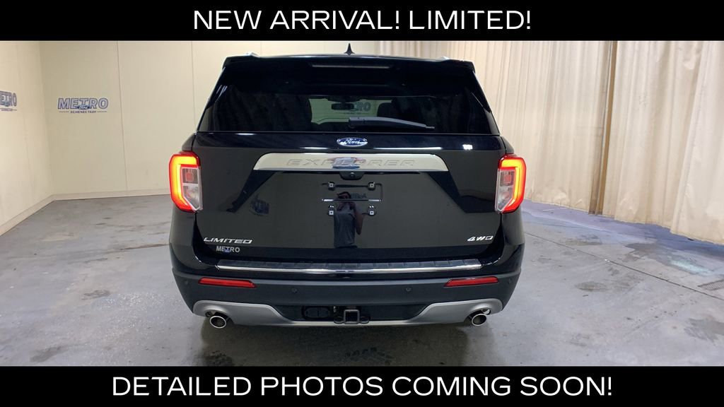 Used 2023 Ford Explorer Limited w/ Limited Technology Package AWD/4WD image 4