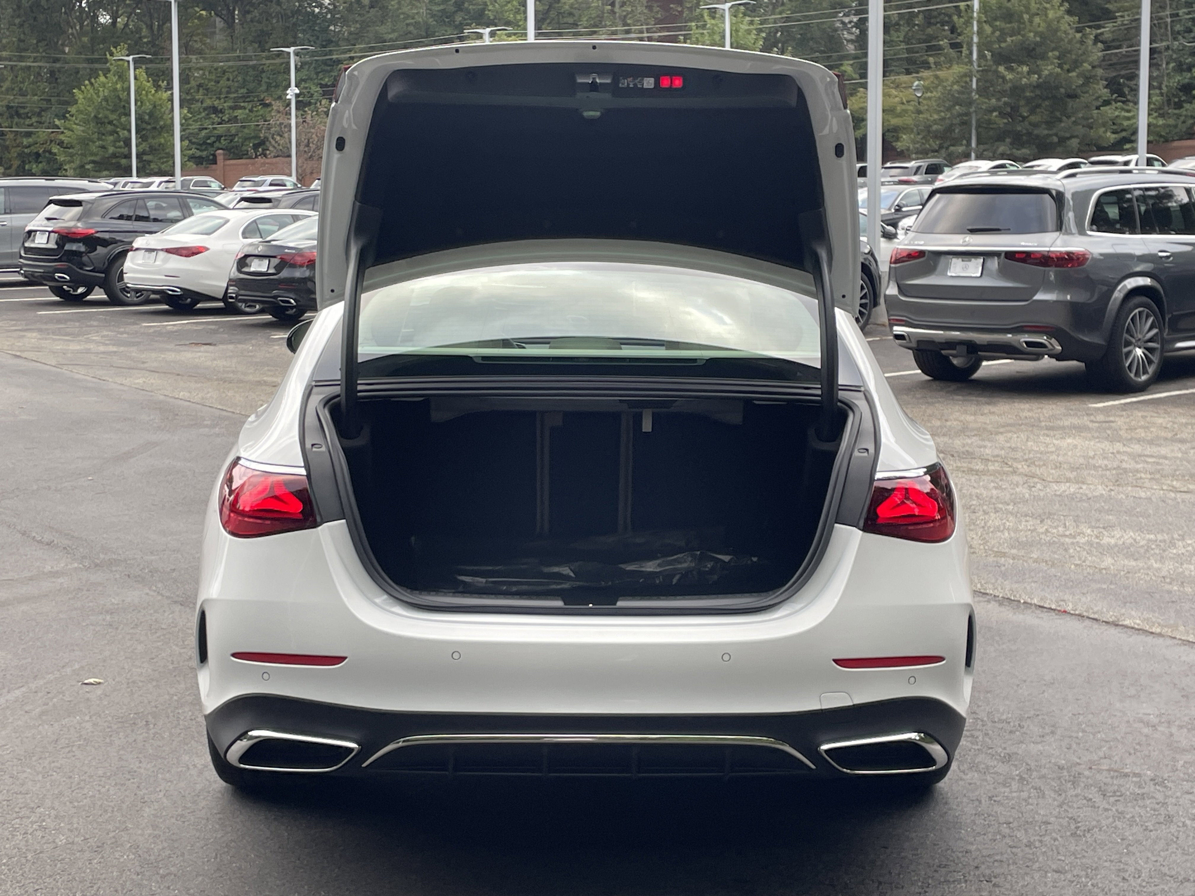 New 2026 Mercedes-Benz E 350 Sedan image 8