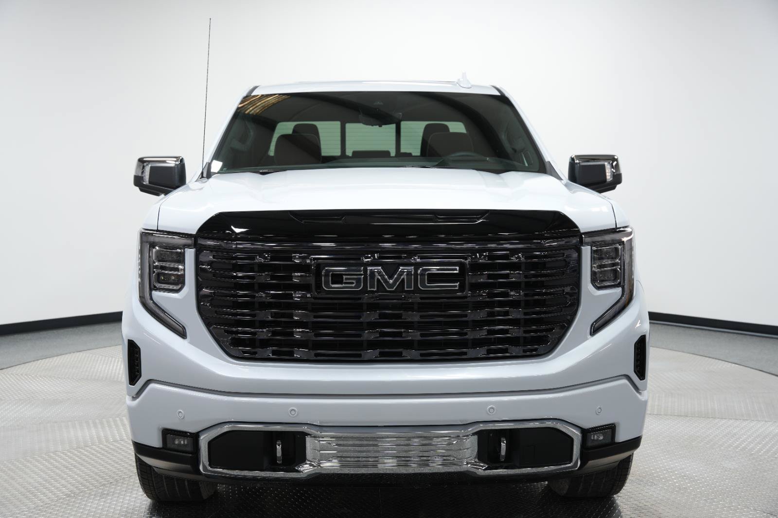 New 2026 GMC Sierra 1500 Denali Ultimate AWD/4WD image 2