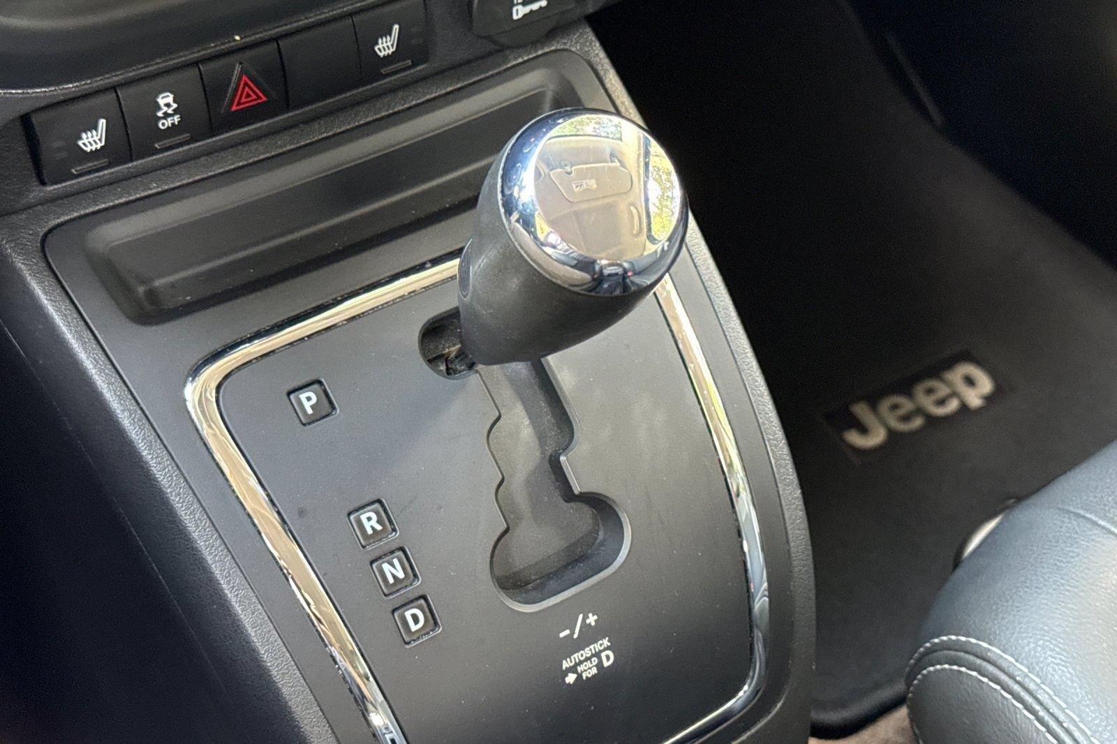 Used 2015 Jeep Compass Sport w/ Power Value Group FWD image 17
