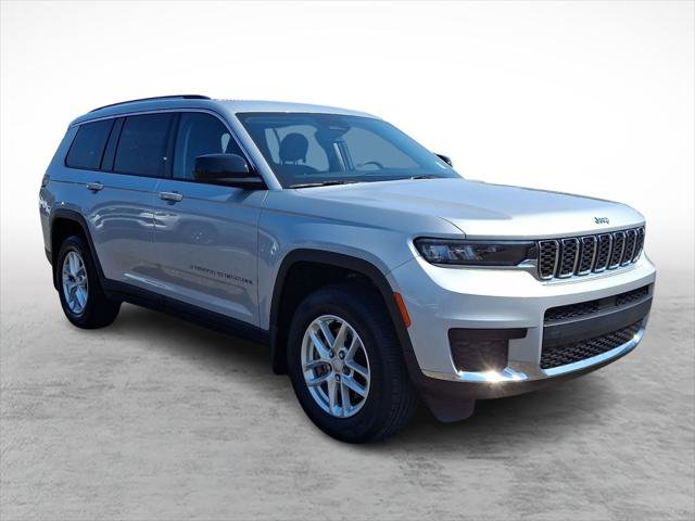 Certified 2023 Jeep Grand Cherokee L Laredo w/ MOPAR Finishing Package AWD/4WD image 7