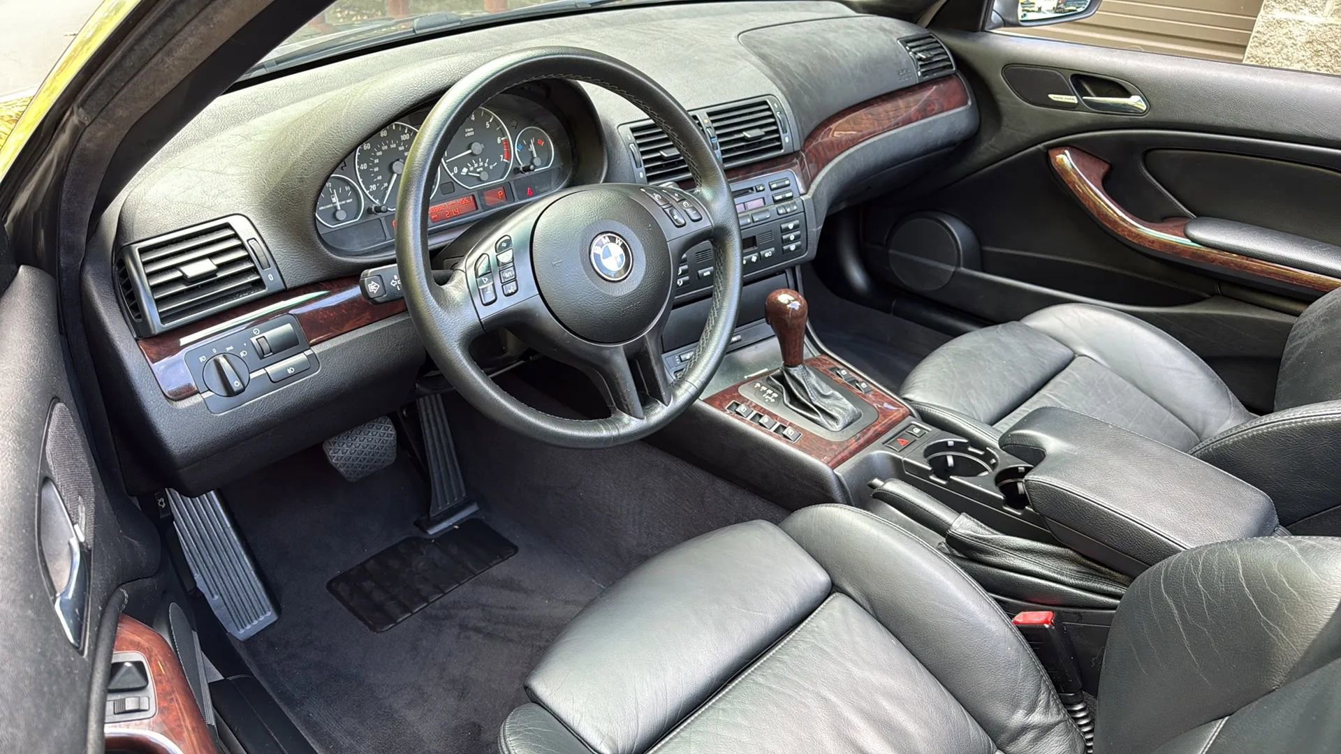 Used 2003 BMW 330Ci Convertible image 15