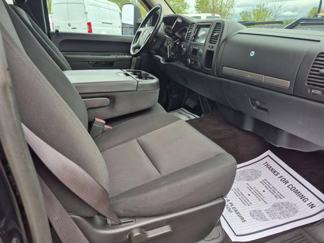 Used 2012 GMC Sierra 2500 SLE w/ SLE Preferred Package AWD/4WD image 13
